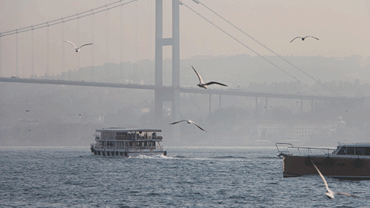 İstanbul Boğazı trafiğe kapatıldı! Seferler iptal