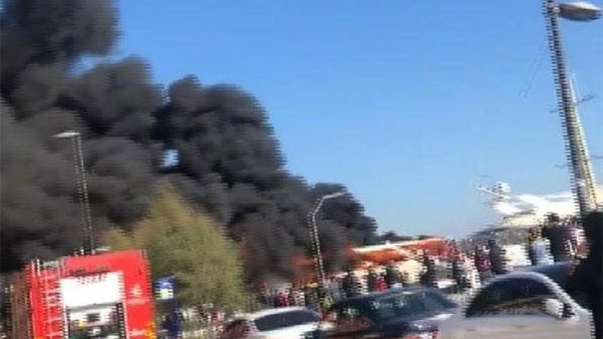 Bebek sahilinde teknede yangın!