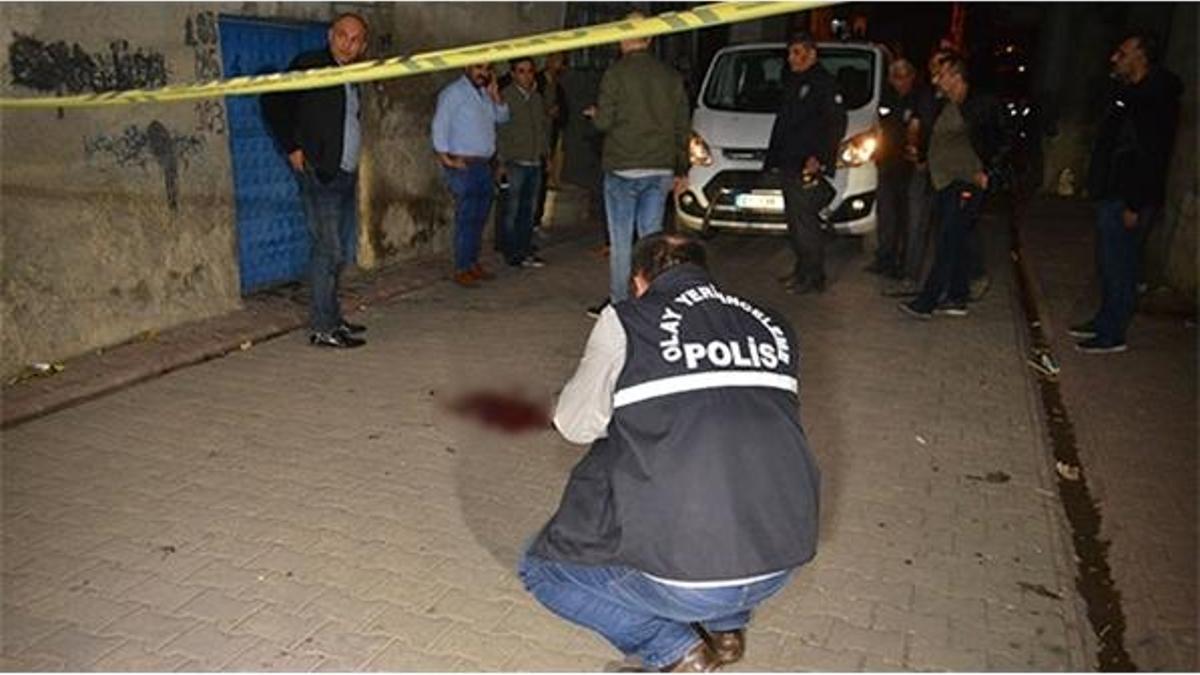 Komşu kavgası kanlı bitti!