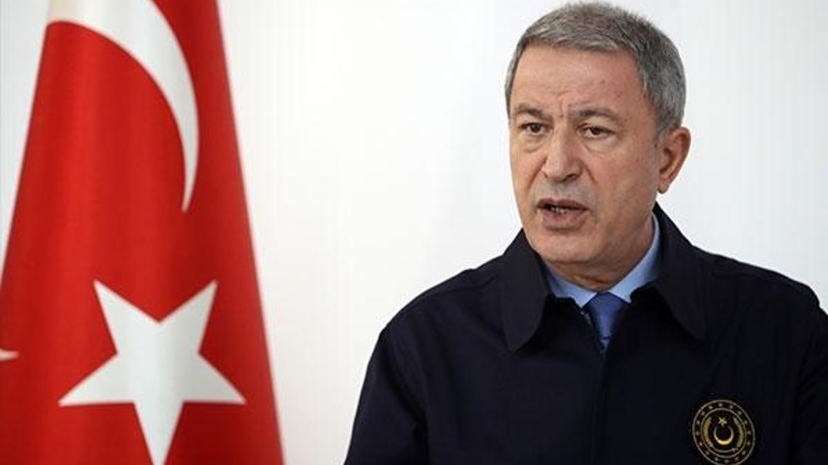Bakan Akar'dan güvenli bölge açıklaması: Teröristler çekilmedi