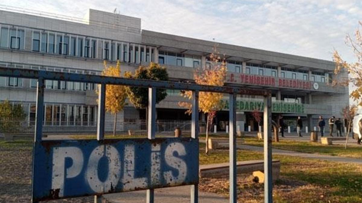 4 ilçenin belediye başkanı görevden alındı!