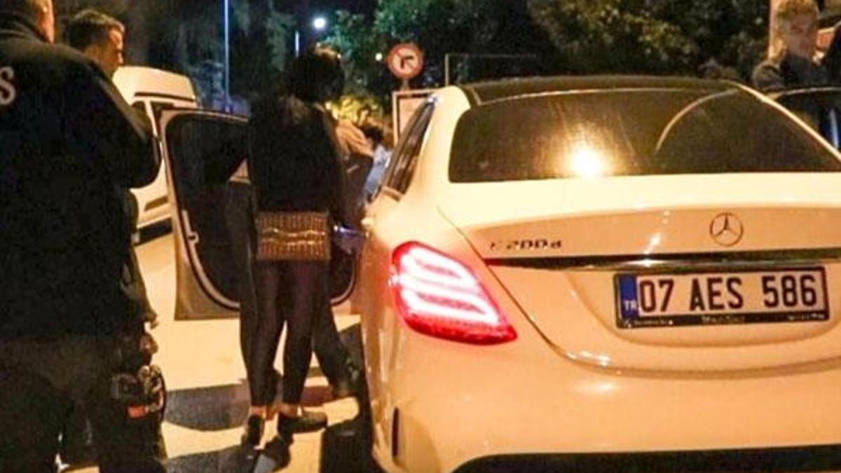 Antalya'da şaşırtan olay! Polis yakaladı 'abla' gözlerine inanamadı...
