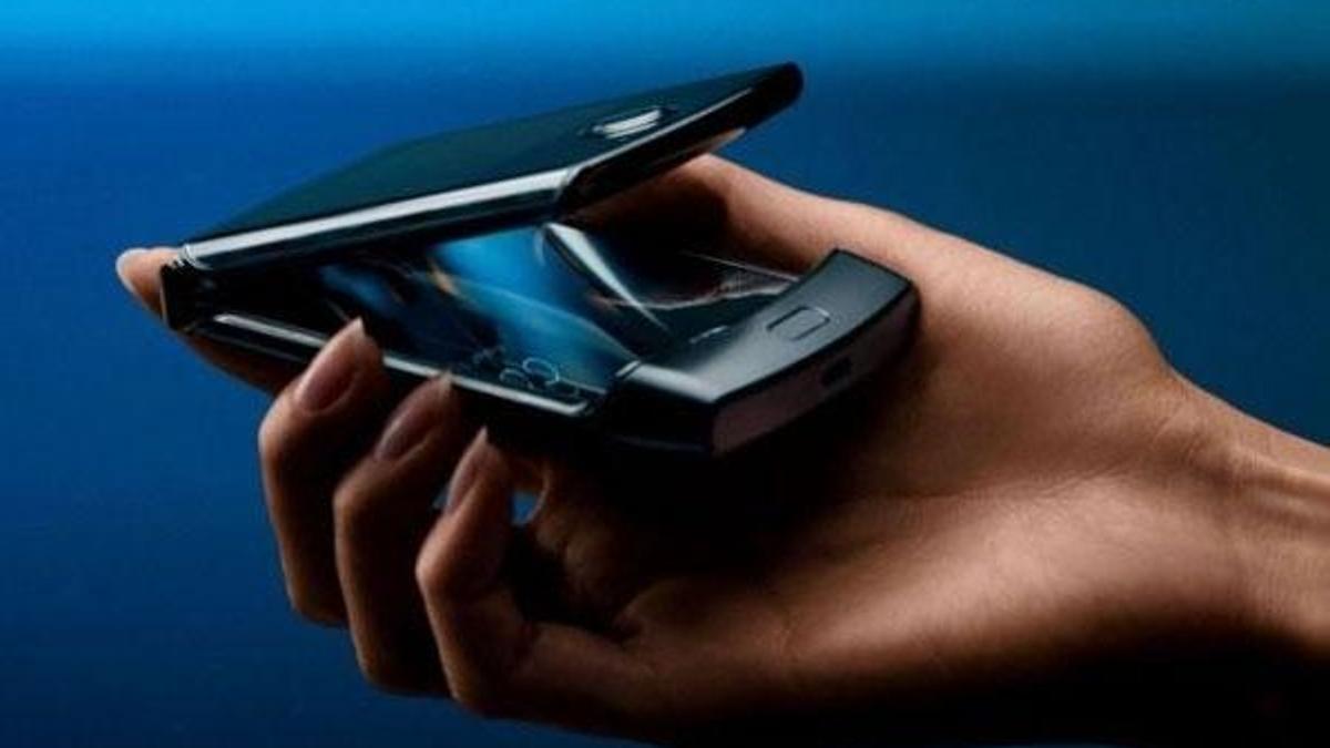 Yeni Motorola Razr özellikleri ve fiyatı ortaya çıktı
