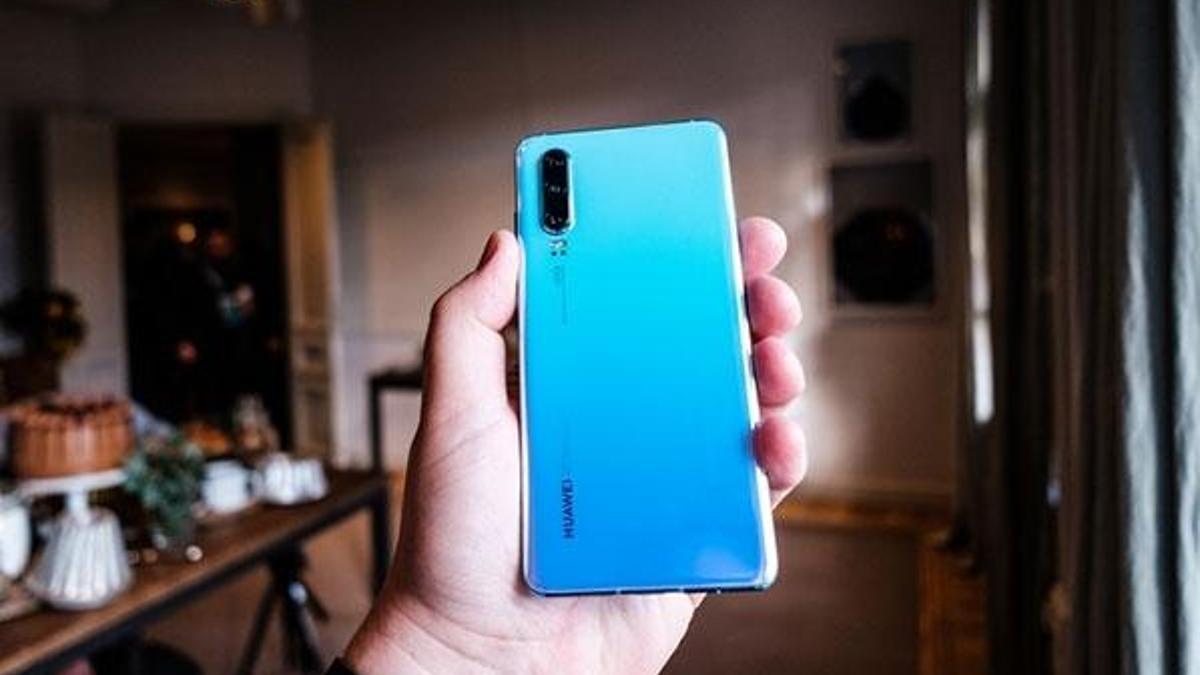 Tayvan'da Huawei telefonlarının 3 modeline satış yasağı