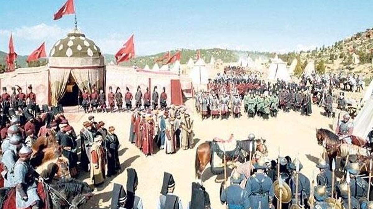 Türkleri karalayan dizi ortalığı karıştırdı!