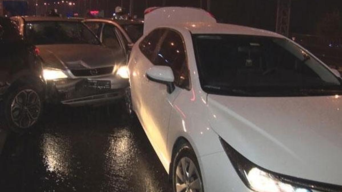 İstanbul'da zincirleme kaza!
