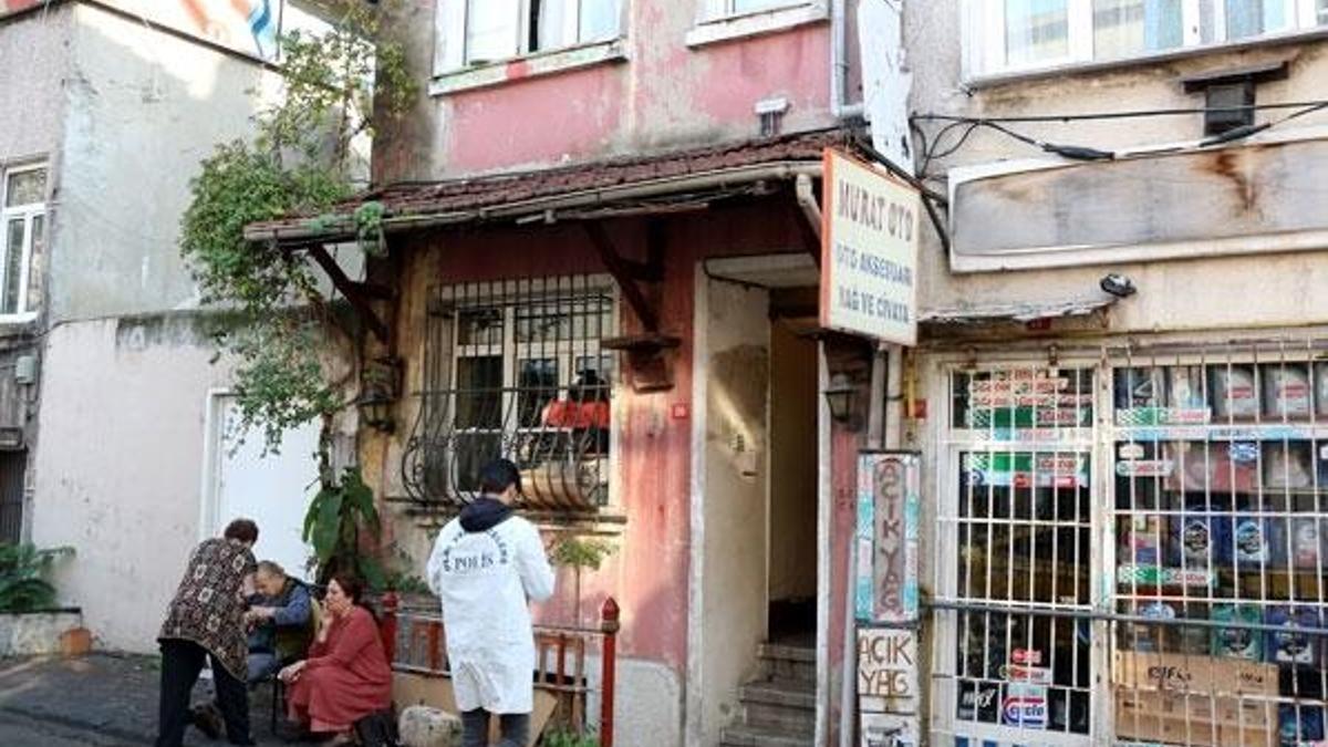 Başkomiser öz kızını silahla vurdu