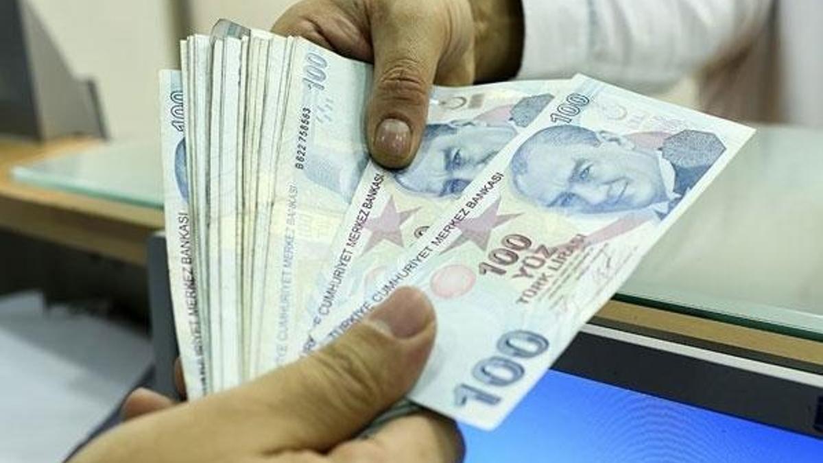 On binlence memuru ilgilendiriyor! Maaş ödemeleri...
