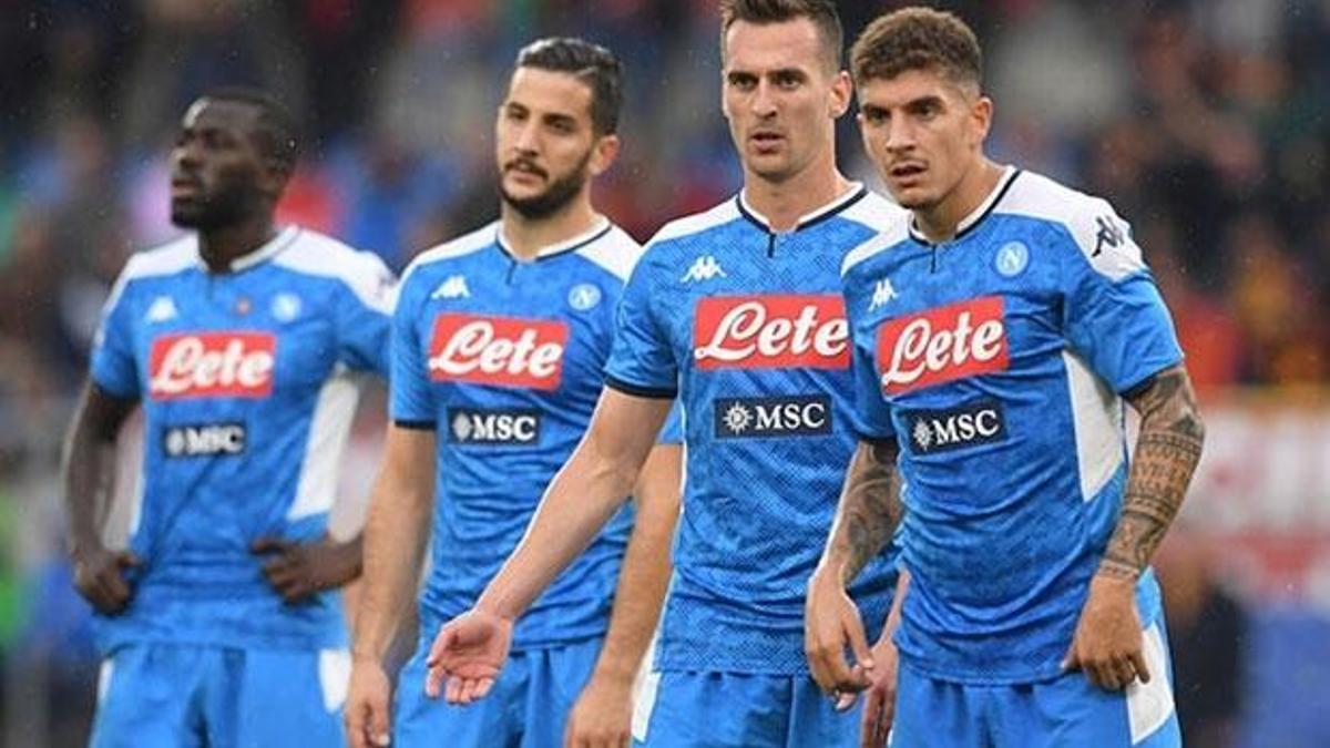 Napoli karıştı, başkan çıldırdı! Eljif Elmas...