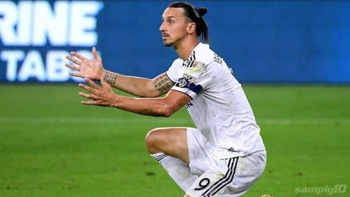 Ibrahimovic'e büyük şok! Heykelini ateşe verdiler...