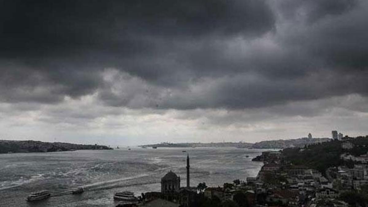 İstanbul'da beklenen yağmur başladı!