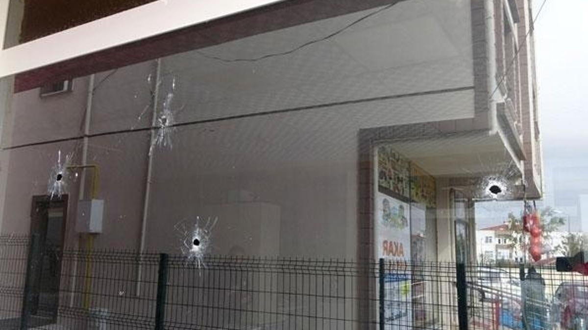 Şirketin bürosu kurşunlandı! 3 gözaltı...