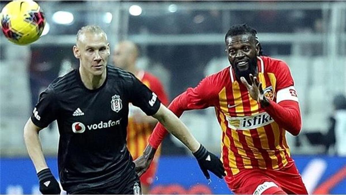 Adebayor: "Bu benim son maçımdı"