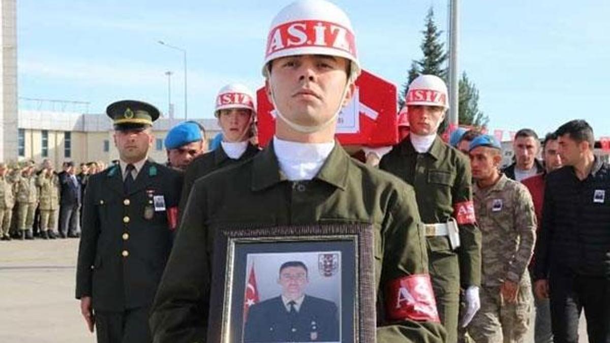 Şehit uzman onbaşı Harun Çınar'ın cenazesi memleketi Hatay'a uğurlandı