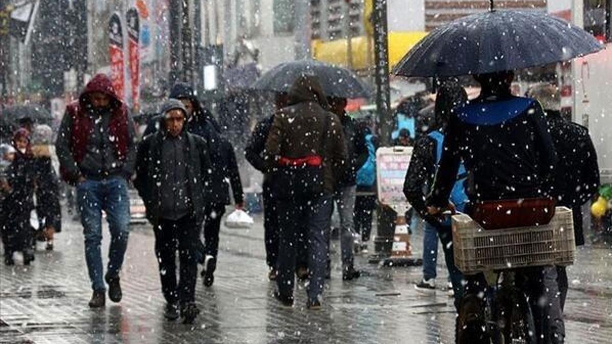 Yağış, kar ve soğuk hava uyarısı! İstanbul, Ankara ve İzmir'i etkileyecek