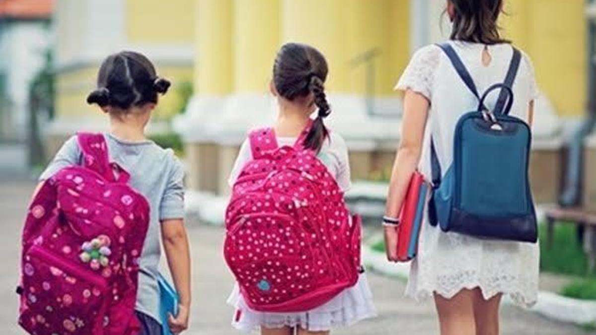 Okul çantaları çocuğu fıtık edebilir