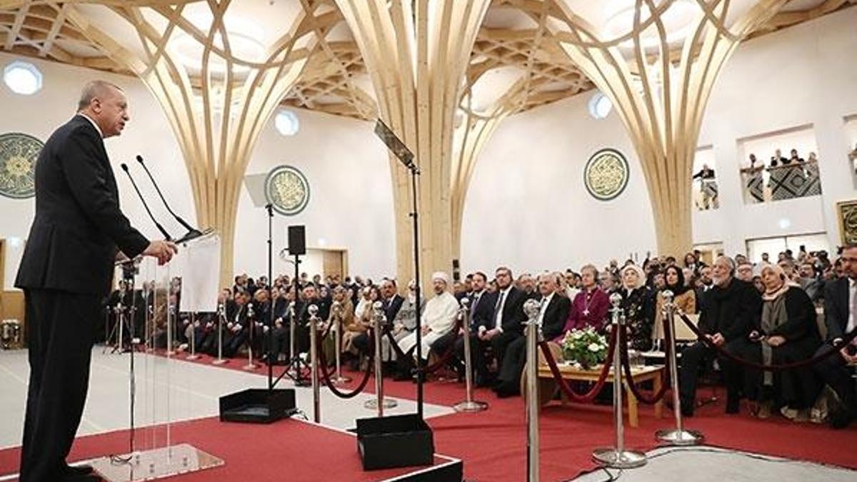 Cumhurbaşkanı Erdoğan: Zehirli sarmaşık gibi yayılıyor!