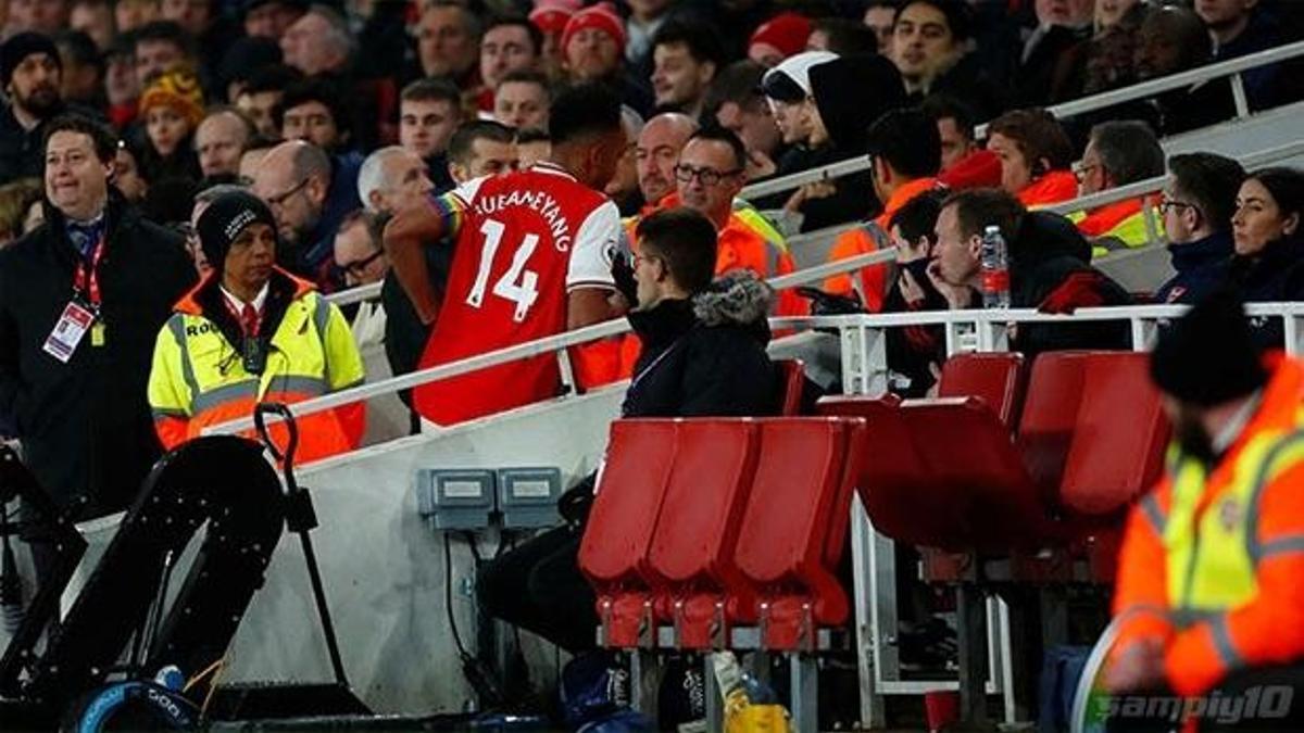 Maçın ortasında tuvalete gitti! Aubameyang...