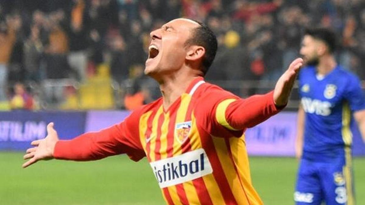 Umut Bulut takımdan ayrılıyor!