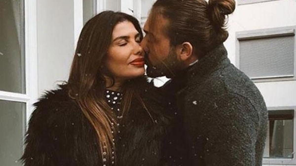 Hatice evlenme teklifi aldı, eski sevgilisi mekanı bastı!
