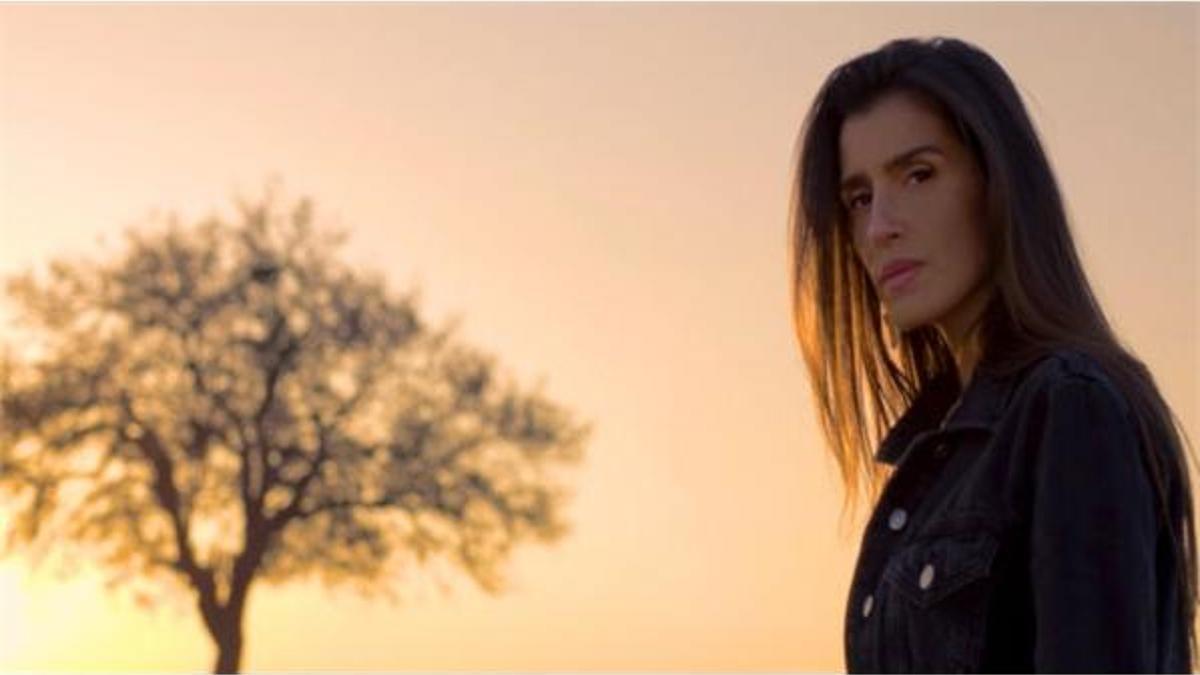 Yaprak Çamlıca'dan yeni single!