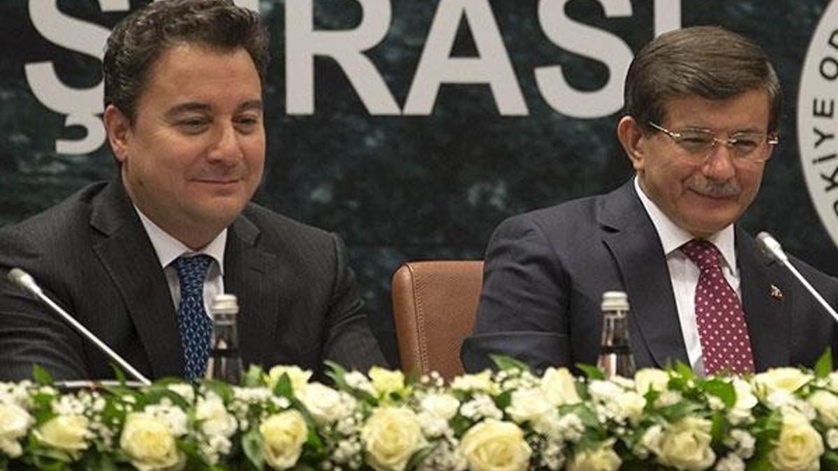 Ahmet Davutoğlu ve Ali Babacan'dan flaş karar!