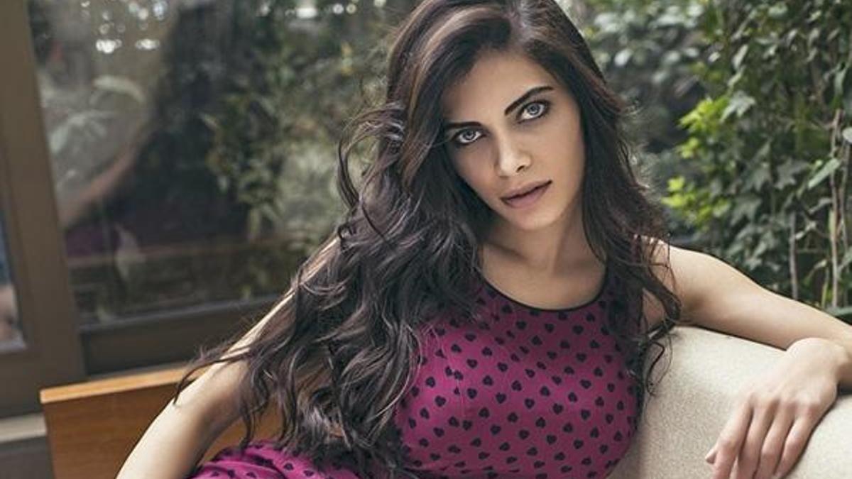 Ceren Hindistan kimdir?