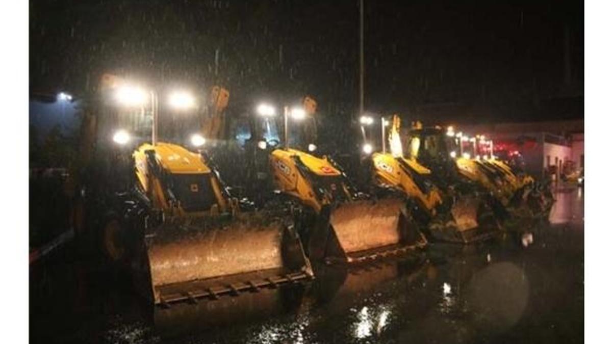 'Kırmızı kodlu' alarm! Ekipler teyakkuza geçti
