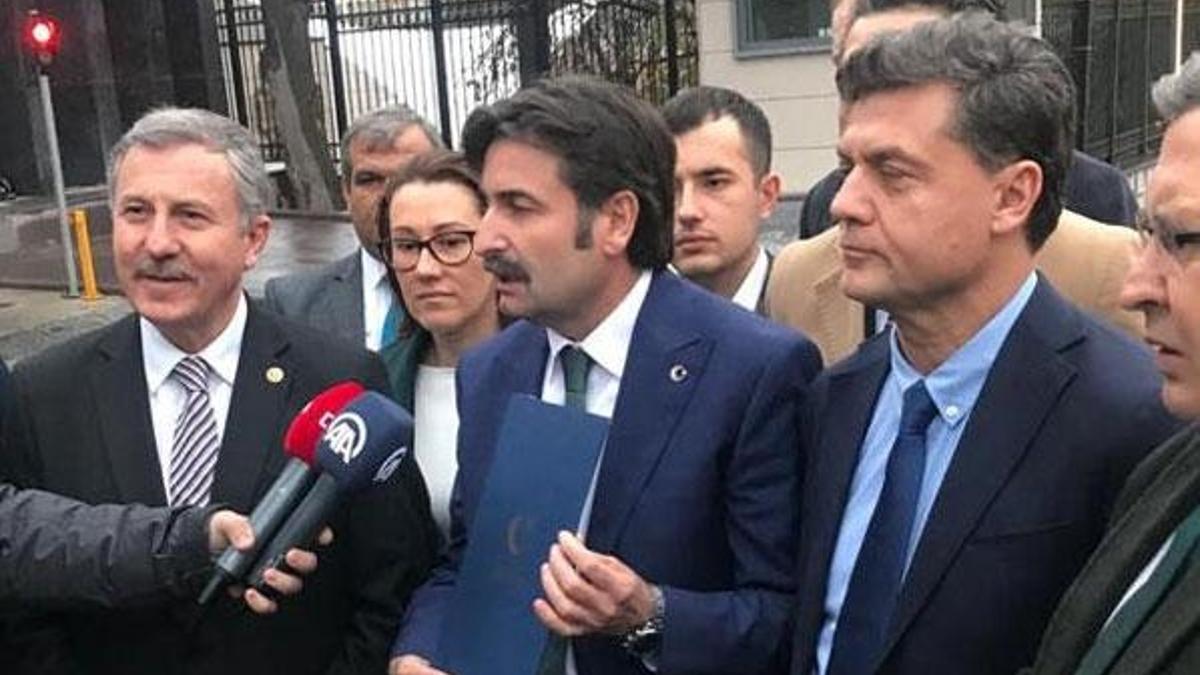Yeni partinin kuruluş başvurusu yapıldı