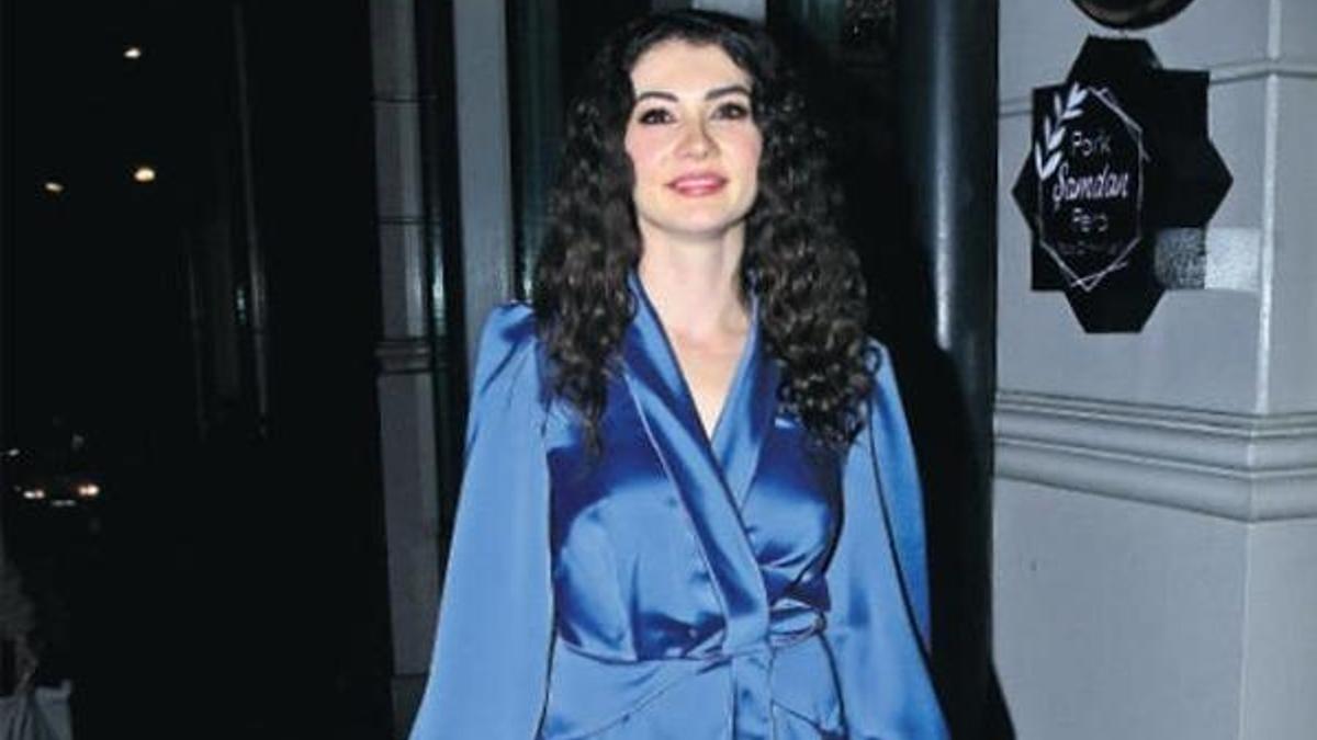 Burcu Özberk'ten sevgili dileği
