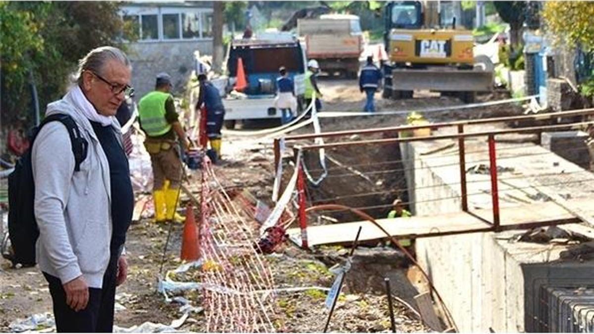 Ünlü şarkıcı Neco isyan etti