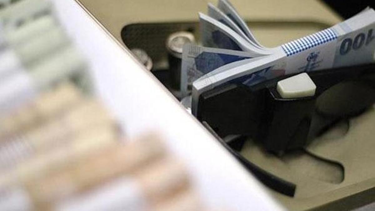 Bankalar değişken faizli kredi verecek
