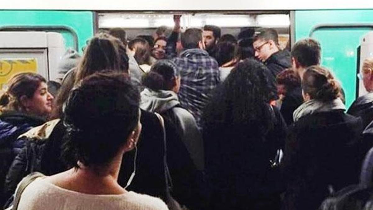 Gerginlik devam ediyor! Ülke ikiye bölündü