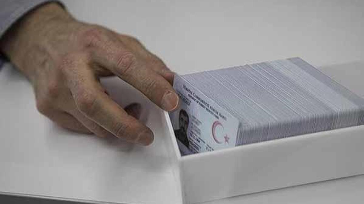 Ehliyet, trafik cezası, pasaport, tapu ve cep telefonu harcına zam! İşte yeni fiyatlar