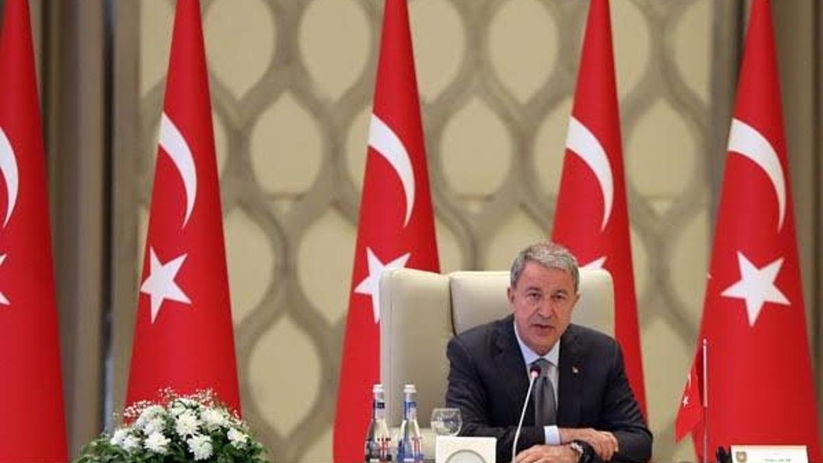 Bakan Hulusi Akar: O hainlerin inleri başlarına yıkılacak!