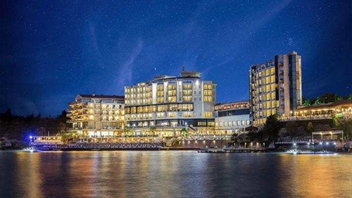 İzmir ve Kuşadası’nda yılbaşı nerede kutlanır?