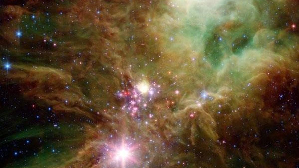 NASA'nın Spitzer Teleskobu Yılbaşı Ağacı Yıldız Kümesi'ni fotoğrafladı