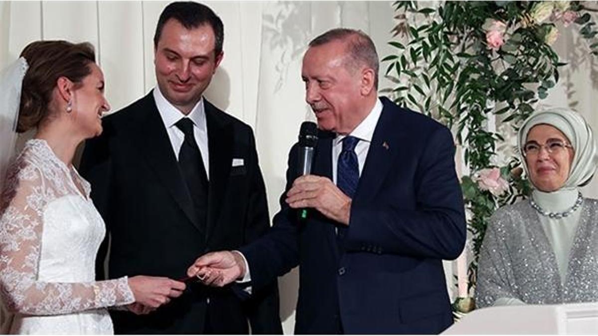 Cumhurbaşkanı Erdoğan nikah şahidi oldu