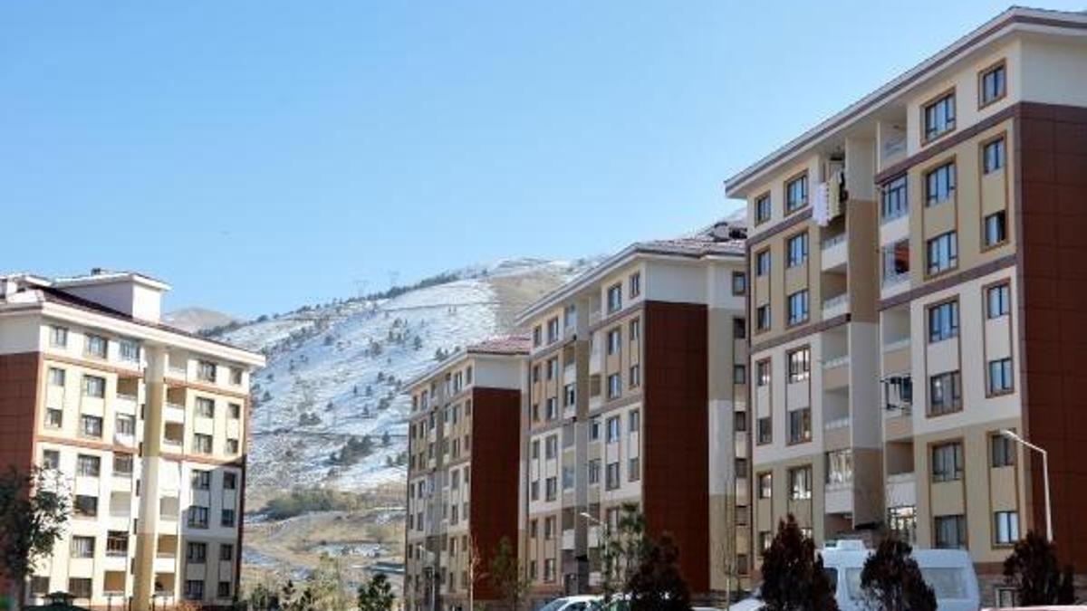 Sosyal konut projesi vatandaşları sevindirdi