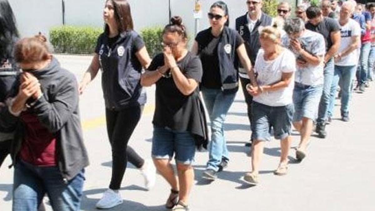 'Kocanla aranı düzelteceğiz' diyerek 2 milyon lira dolandırdılar