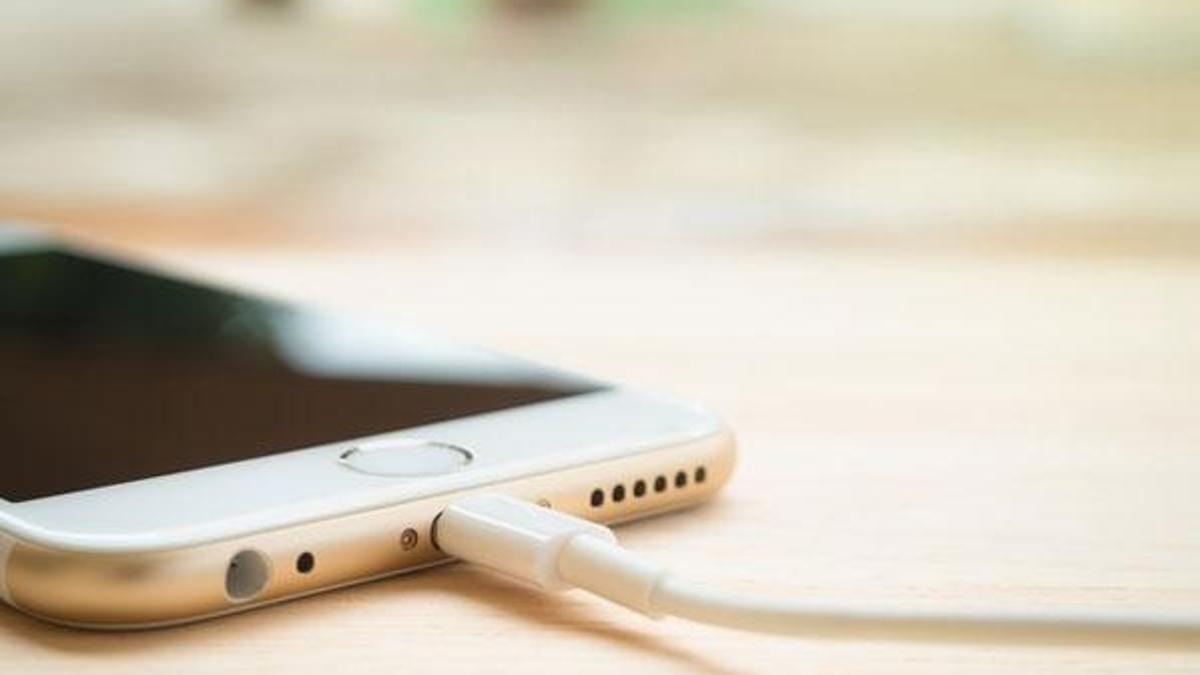 Uyurken cep telefonunu şarj ederseniz ne olur?