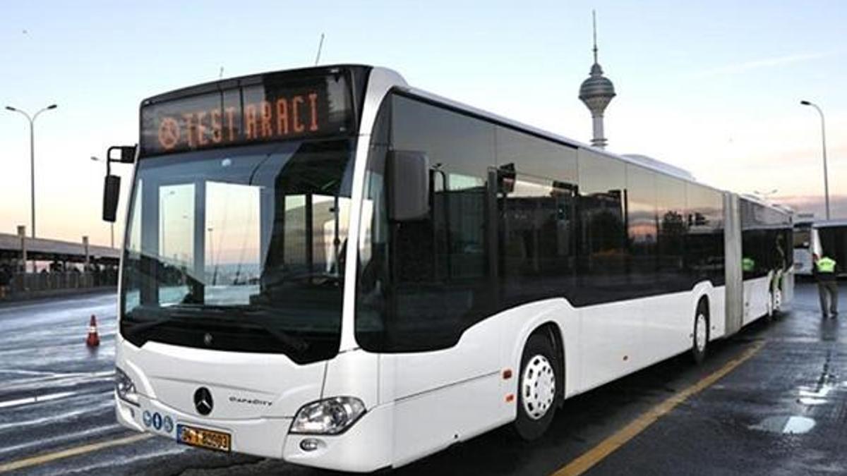 İBB Başkanı İmamoğlu, metrobüs aracı test sürüşüne katıldı