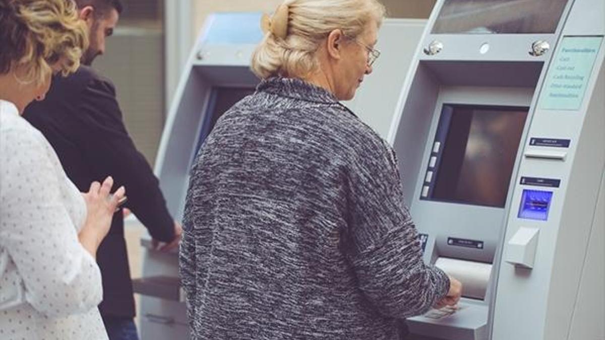 Yıllık enflasyona göre 2020 yılında emekliye verilen zam yüzde kaç? Emekli maaşı ne kadar (2020)?