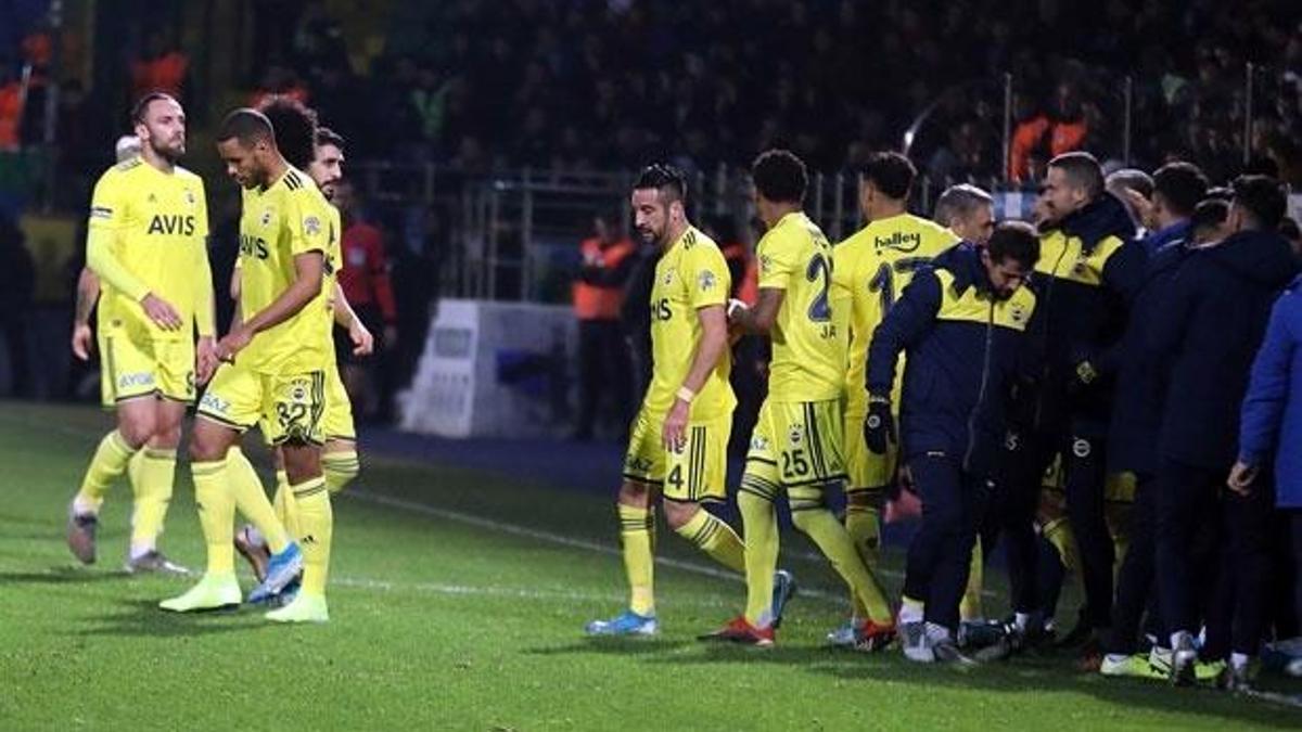Fenerbahçe'de teknik heyet mutsuz!