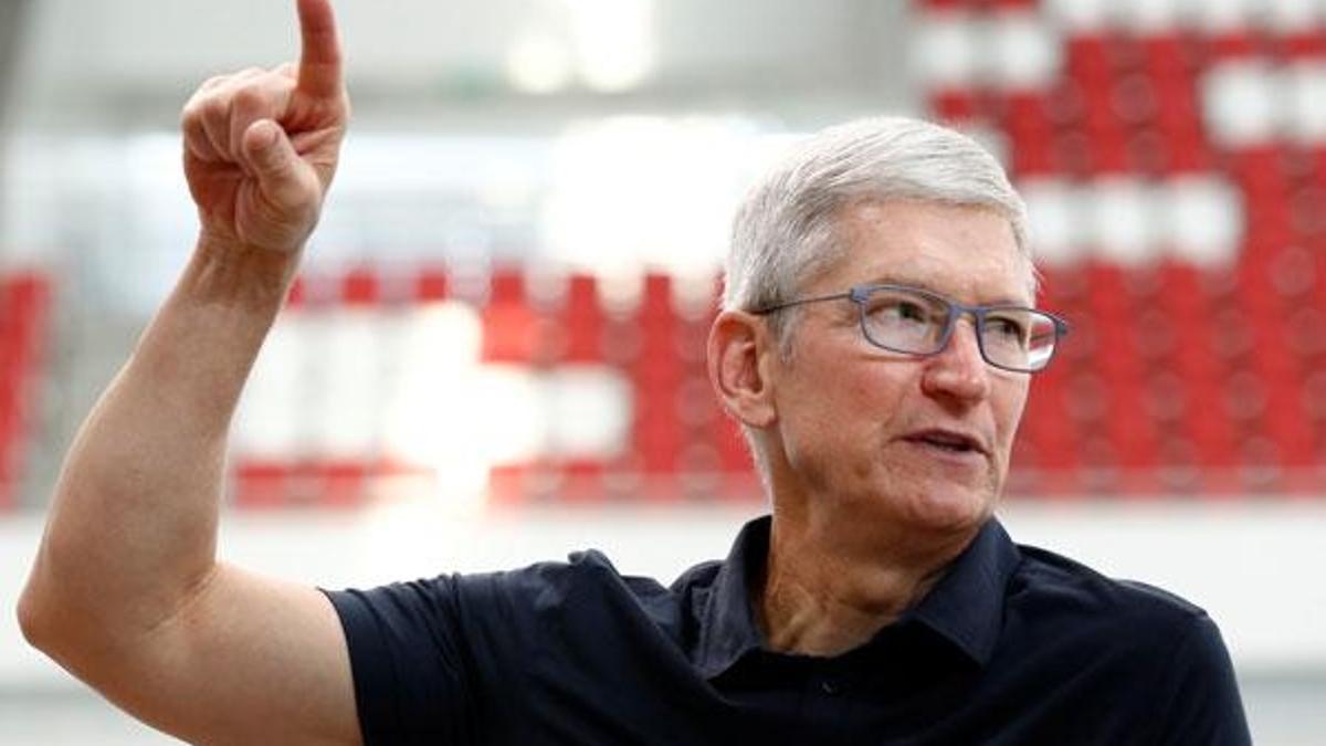 Apple'ın patronu Tim Cook ne kadar kazanıyor?