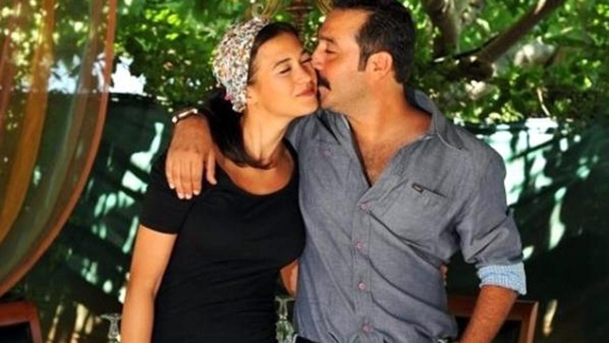 Ecem Özkaya ile boşanan oyuncu Mustafa Üstündağ Mekke'ye gitti