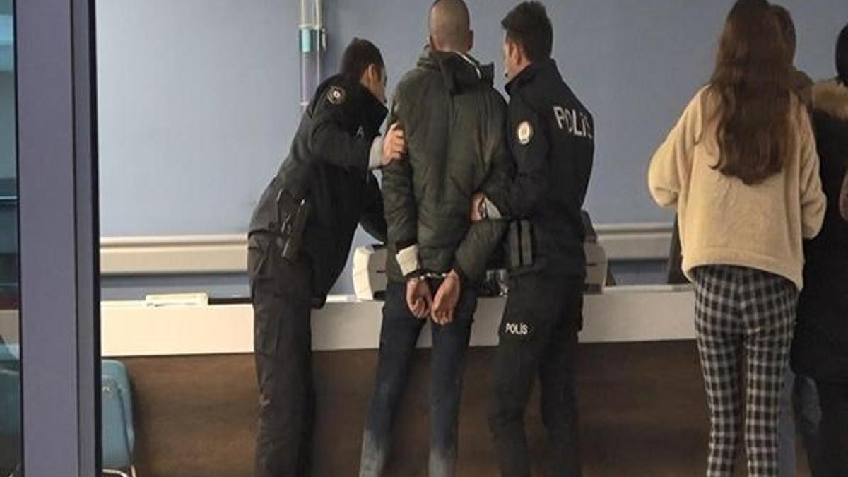Son dakika...Gezi Parkı'nda polislere bıçaklı saldırı: 2 polis yaralandı