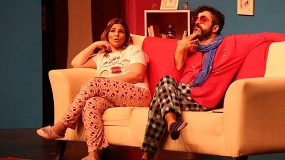 “Seni Unutmak İstemedim ki” tiyatro oyunu İzmir’de sahnede!