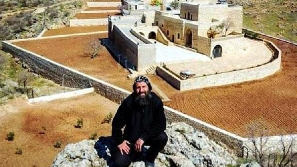 Mardin'de tutuklanan rahip, teröristleri manastırda saklamış