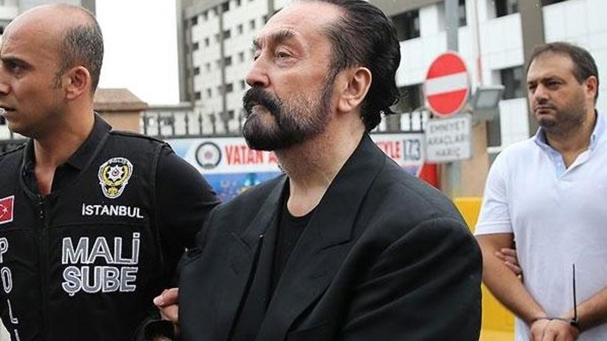 Adnan Oktar'ı şikayet edenleri ölümle tehdit ettiler!